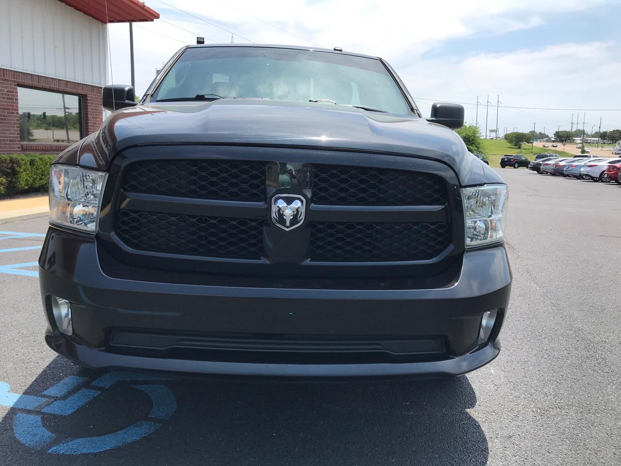RAM 1500 Tradesman Regular Cab SWB 2WD 2017