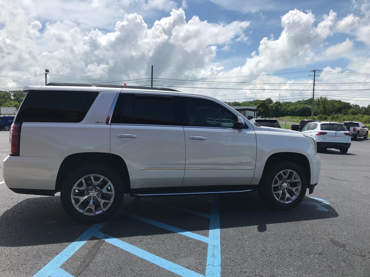 GMC Yukon SLT 4WD 2017