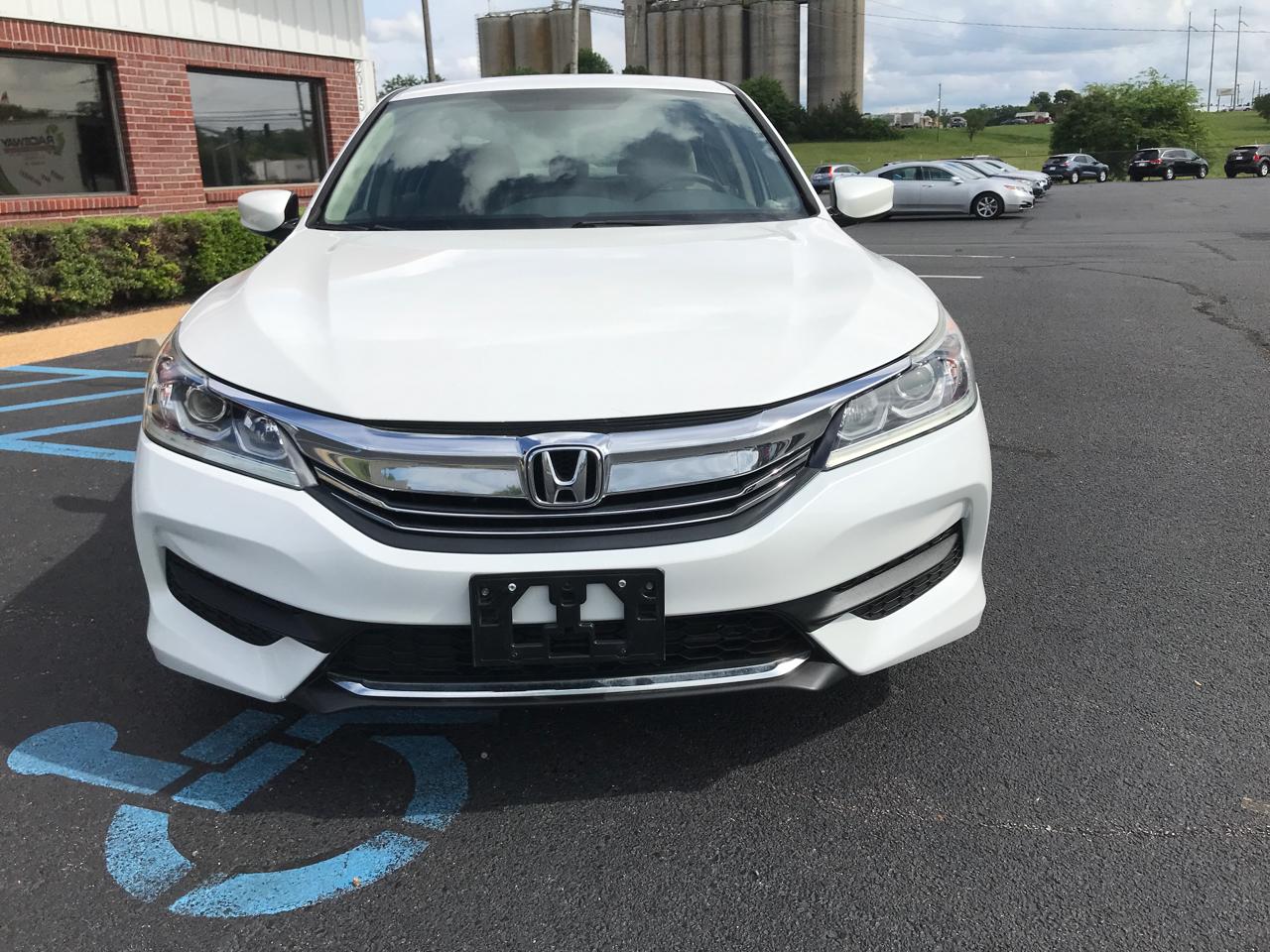 Honda Accord LX Sedan CVT 2016