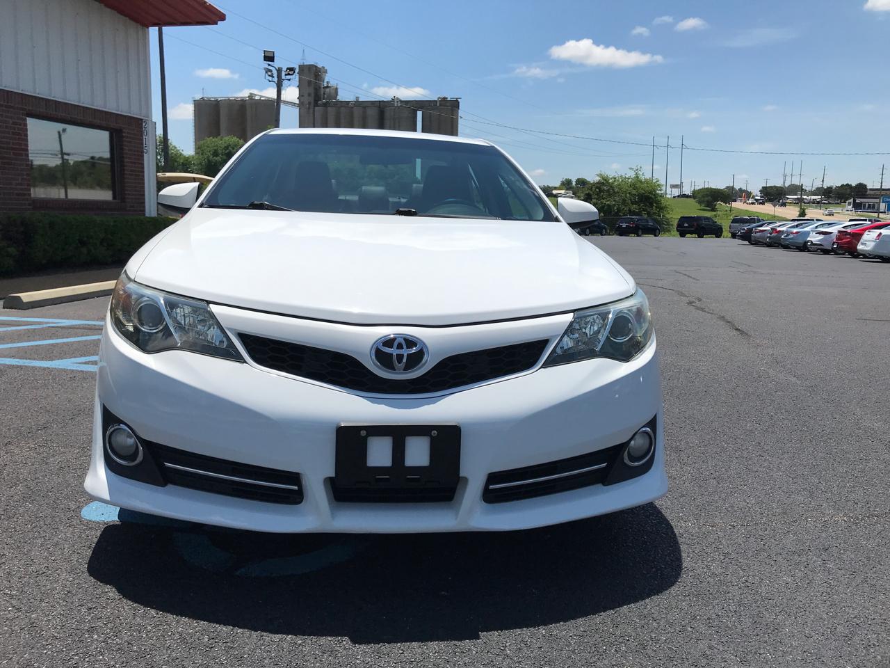 Toyota Camry L 2012