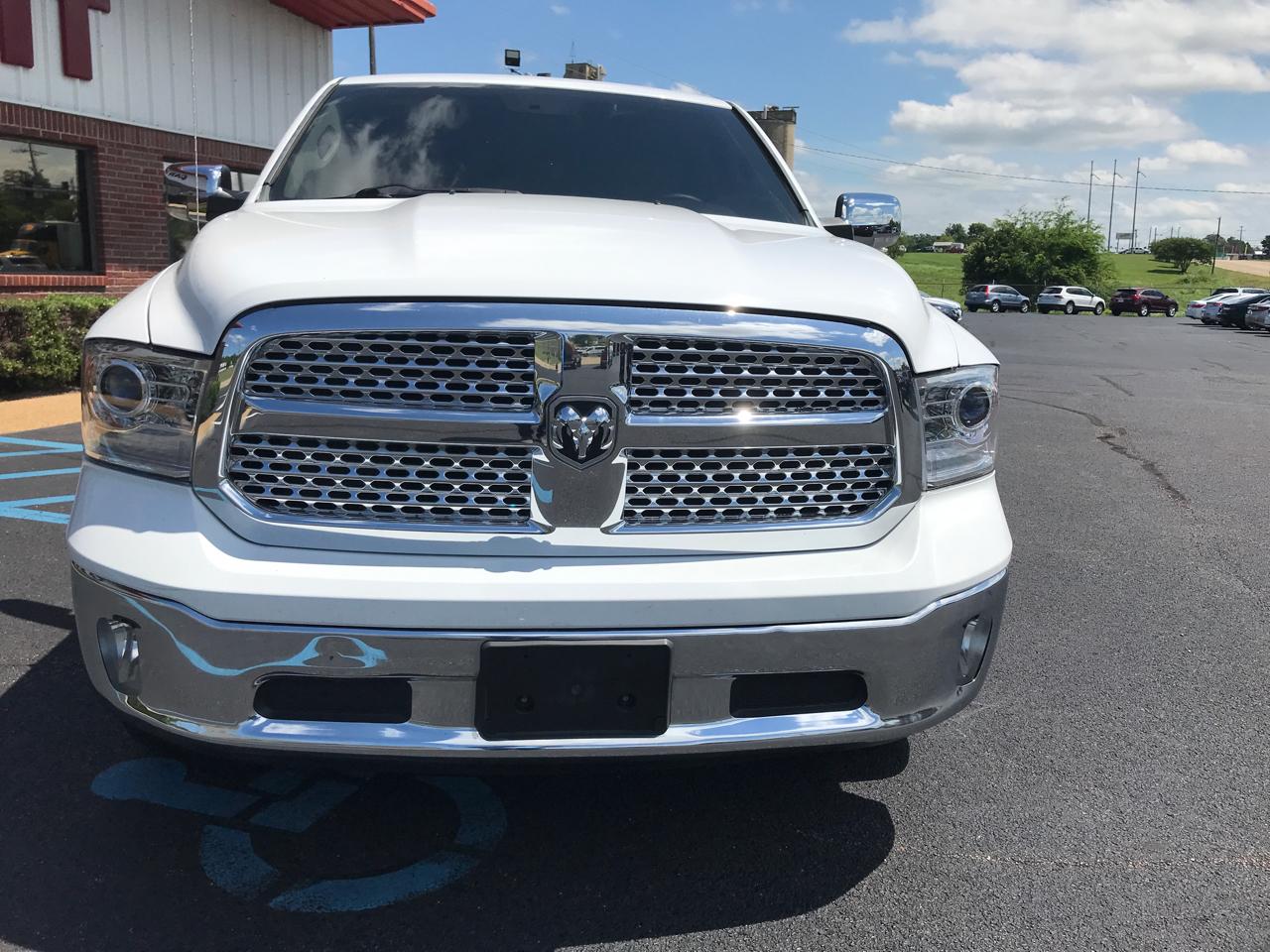 RAM 1500 Laramie Crew Cab SWB 2WD 2013