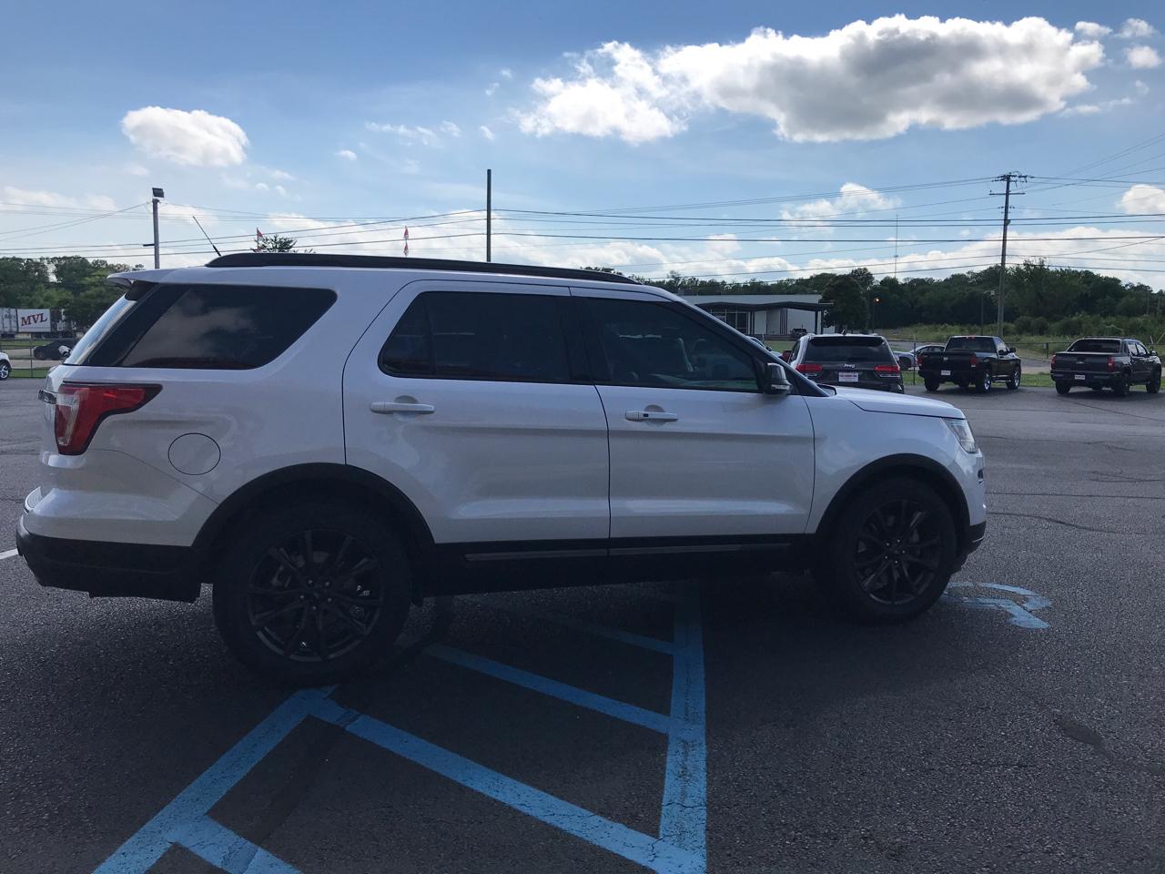 Ford Explorer XLT FWD 2019