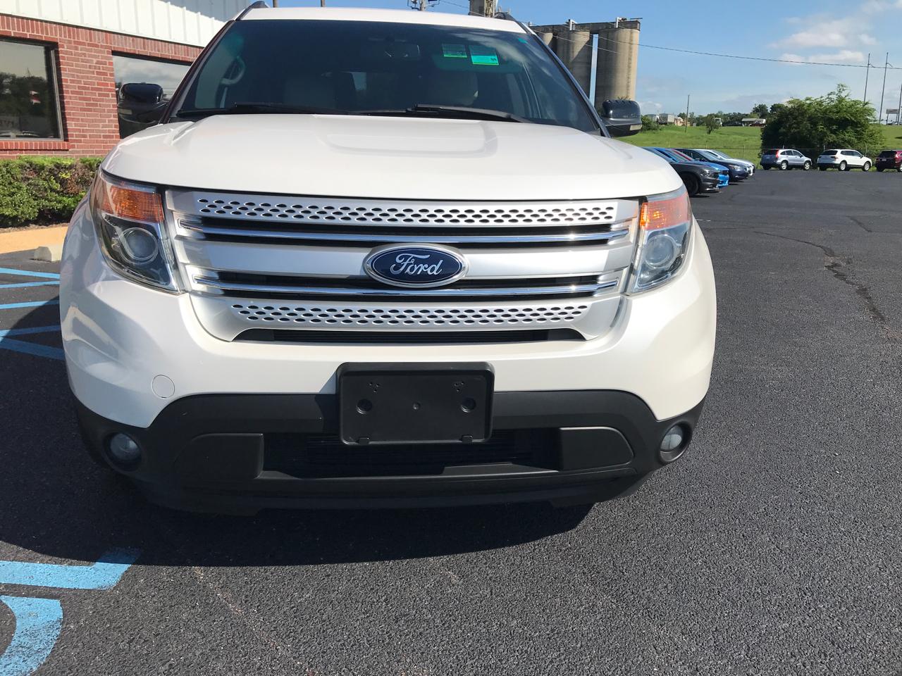 Ford Explorer XLT FWD 2013
