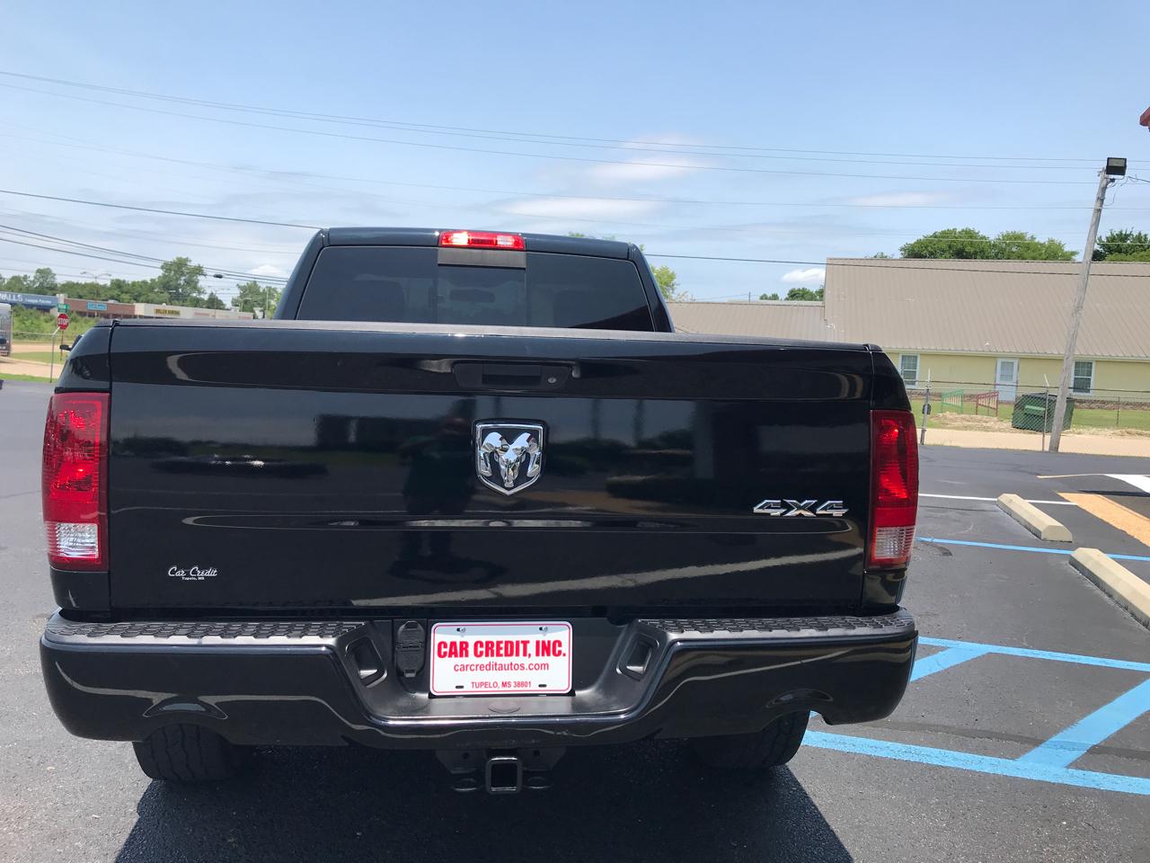 RAM 1500 ST SWB 4WD 2012