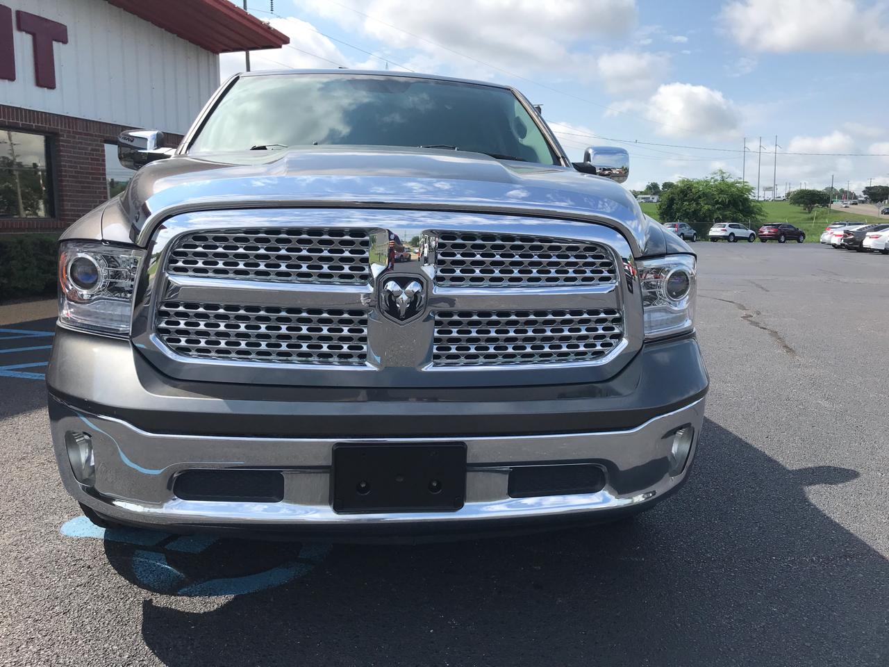 RAM 1500 Laramie Crew Cab LWB 2WD 2015