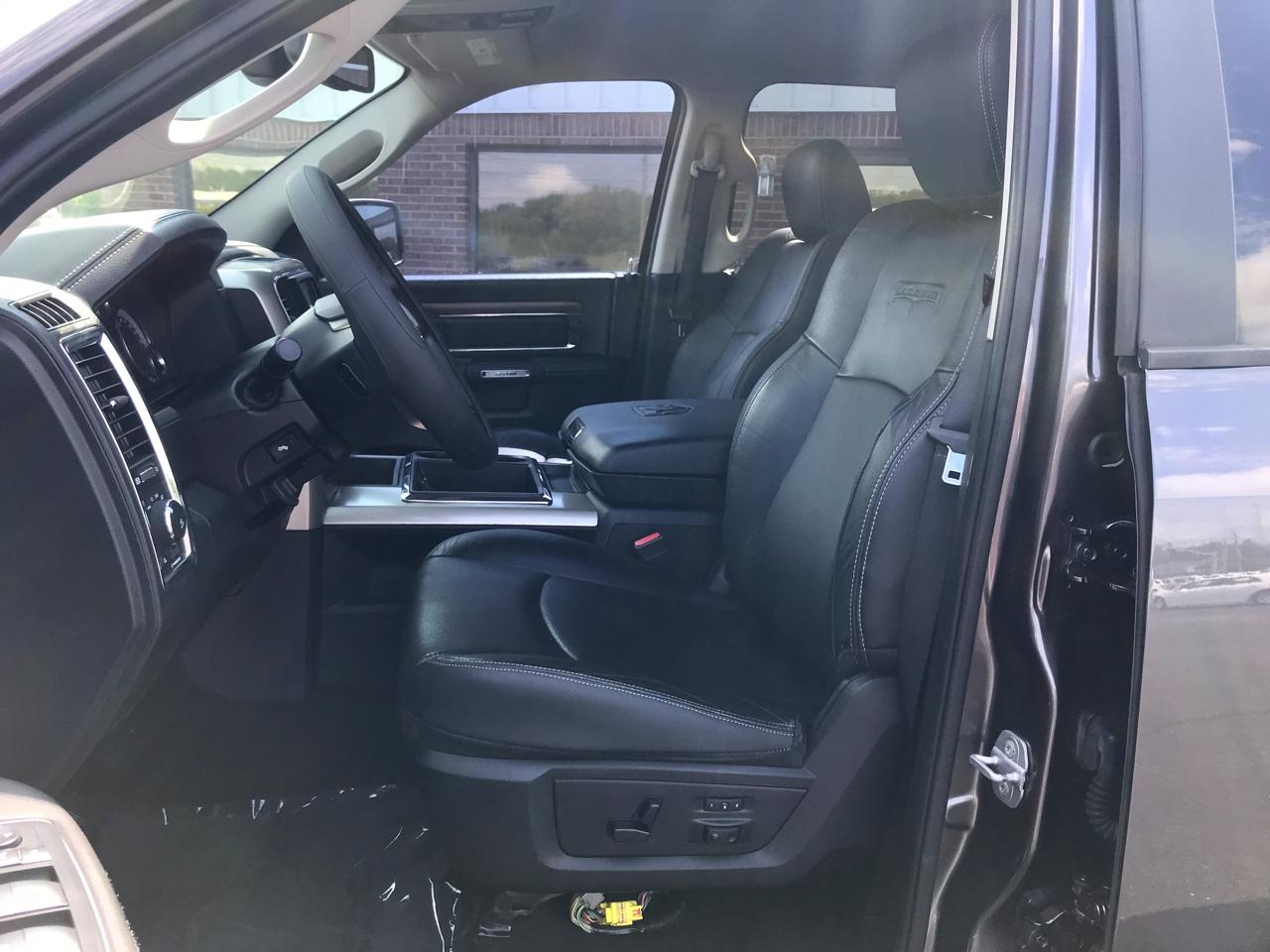 RAM 1500 Laramie Crew Cab LWB 2WD 2015