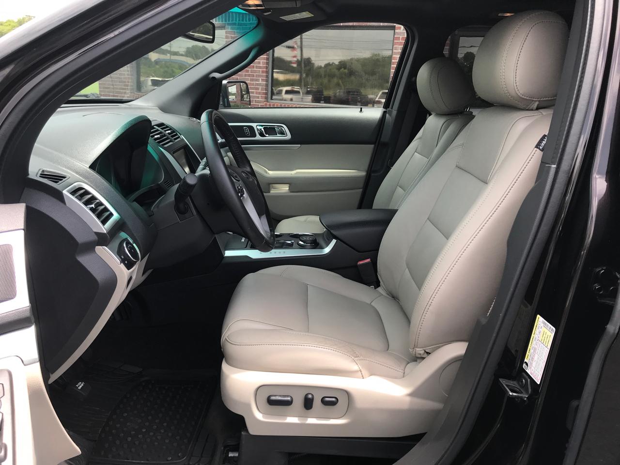 Ford Explorer XLT 4WD 2013