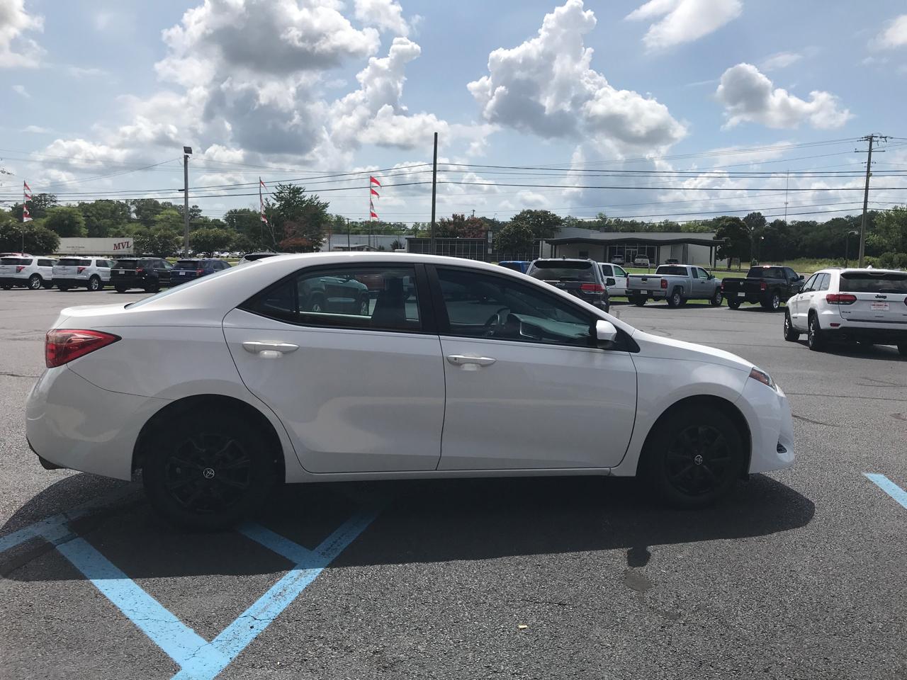 Toyota Corolla XLE CVT 2019