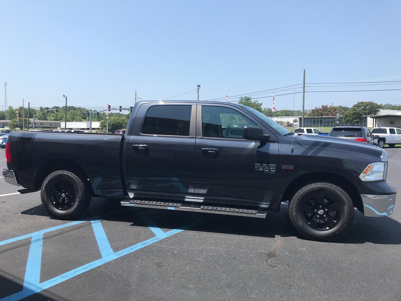 RAM 1500 Classic Tradesman Crew Cab LWB 2WD 2020