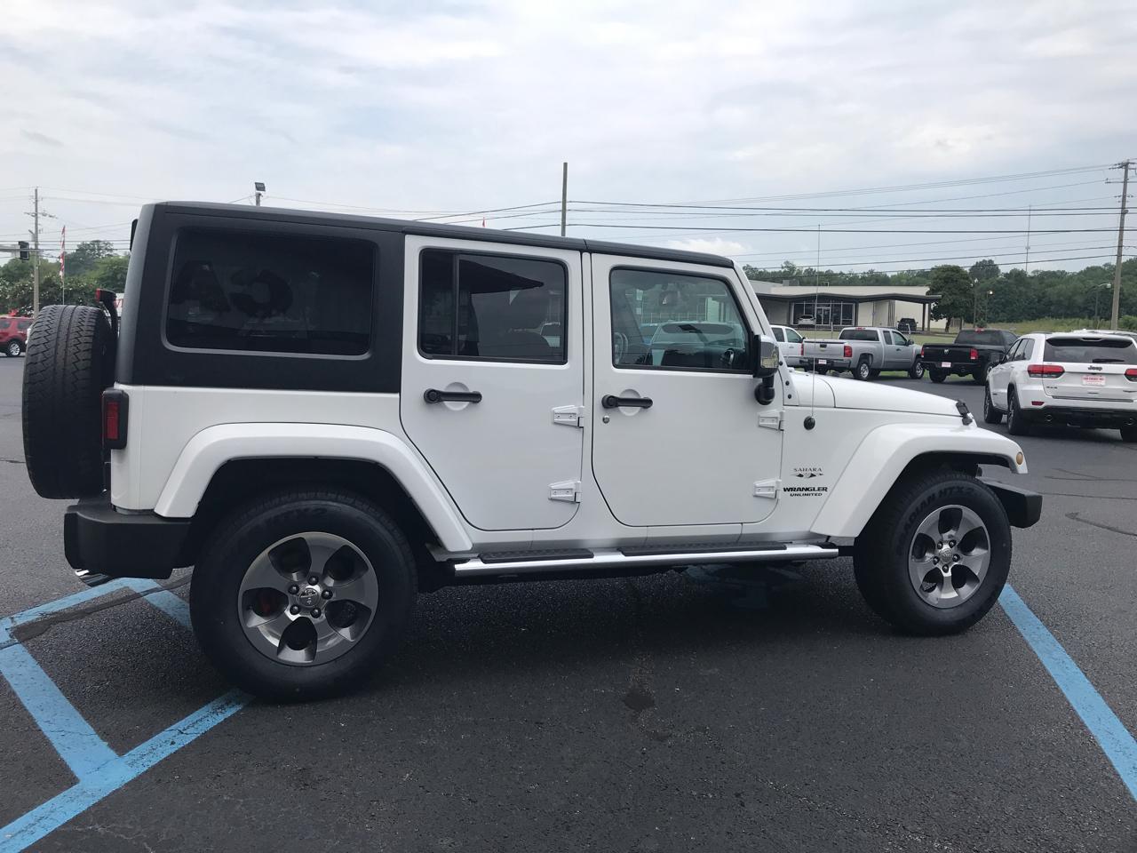 Jeep Wrangler Unlimited Sahara 4WD 2016