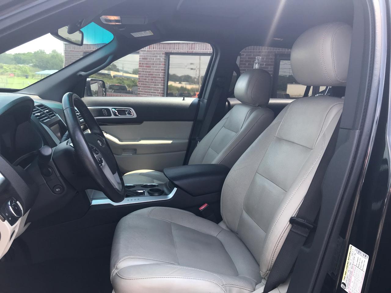 Ford Explorer Limited FWD 2012