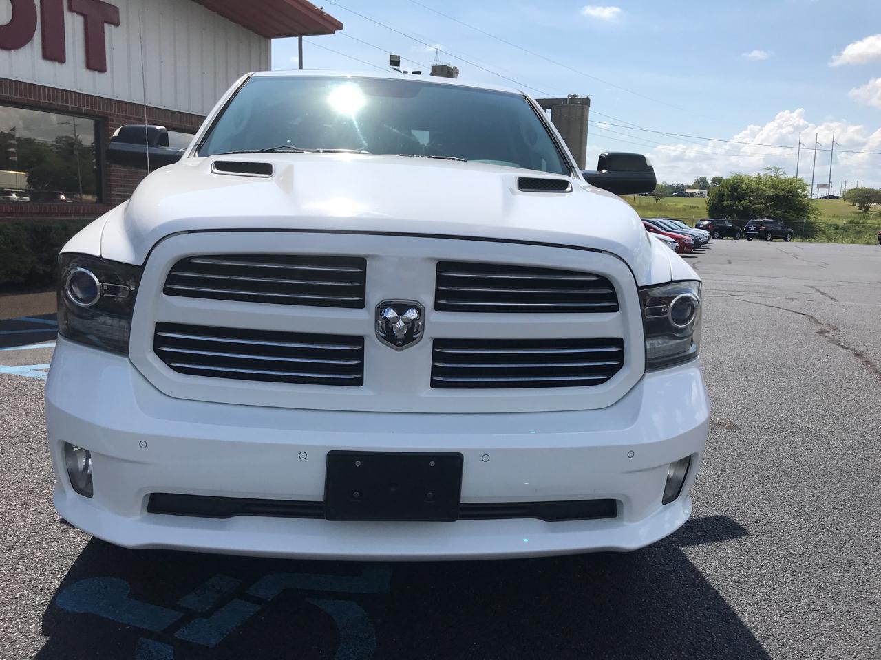 RAM 1500 Sport Crew Cab SWB 2WD 2015