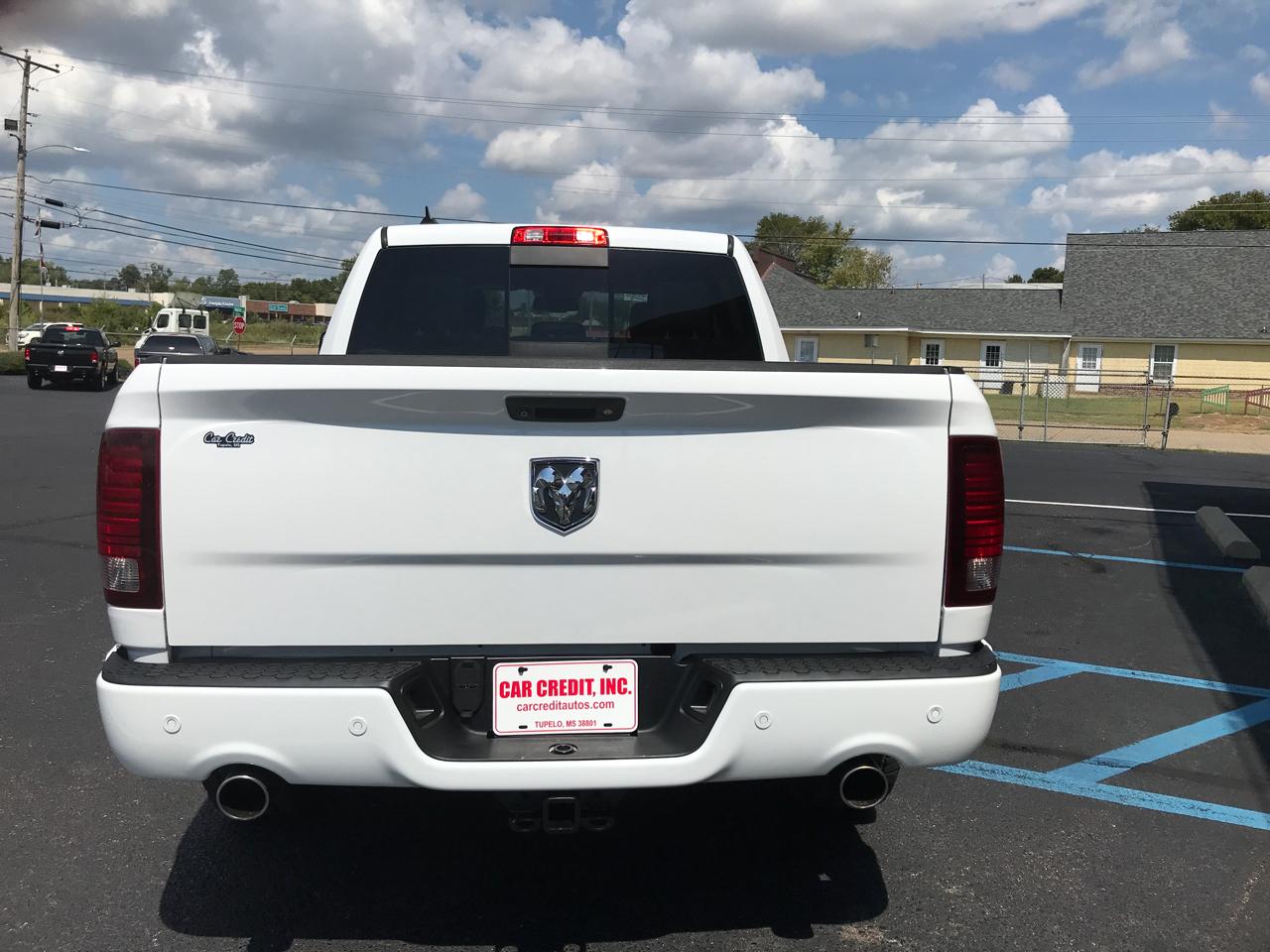 RAM 1500 Sport Crew Cab SWB 2WD 2015