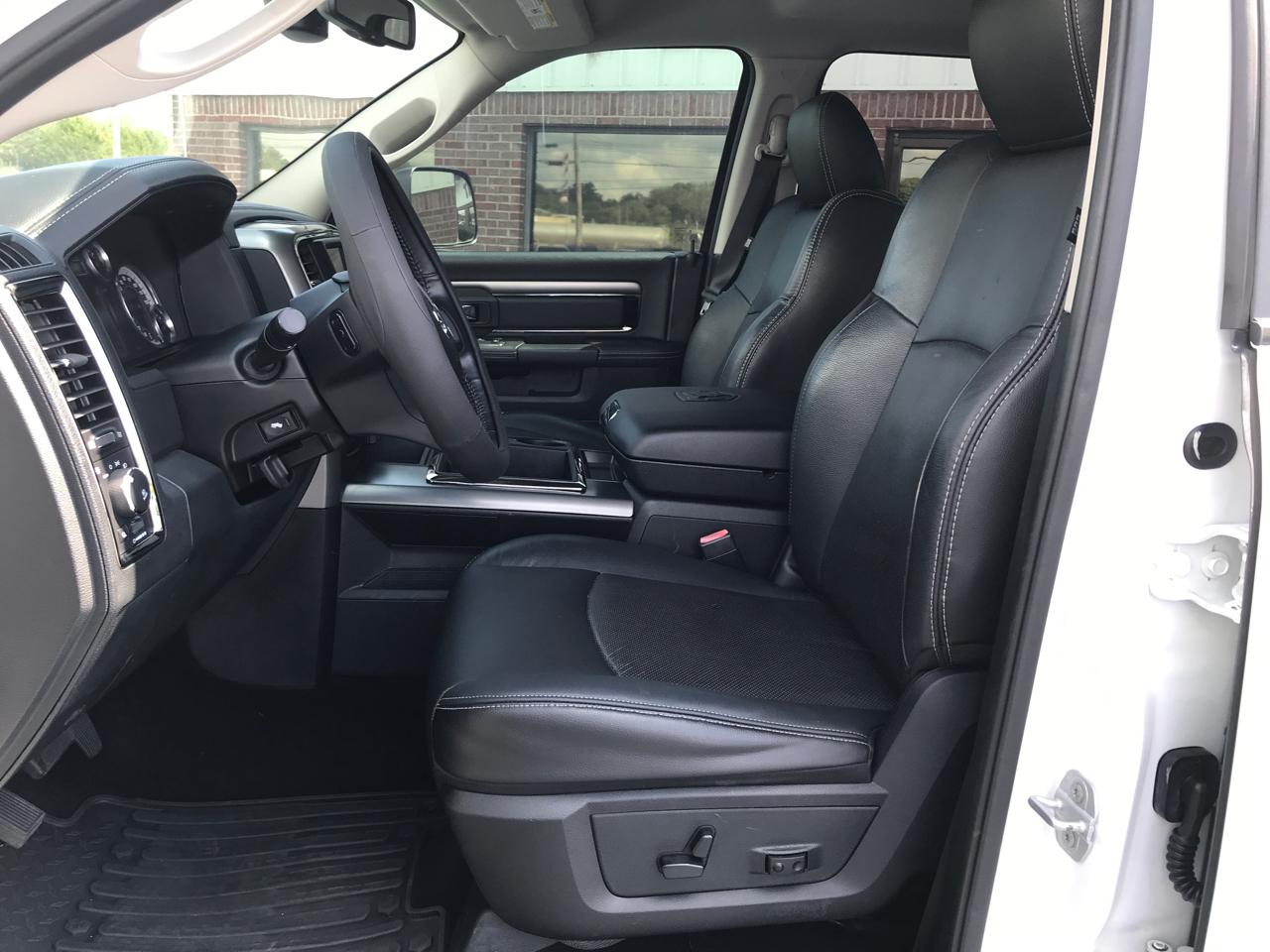 RAM 1500 Sport Crew Cab SWB 2WD 2015