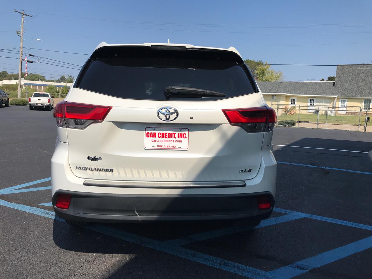 Toyota Highlander SE FWD V6 2017