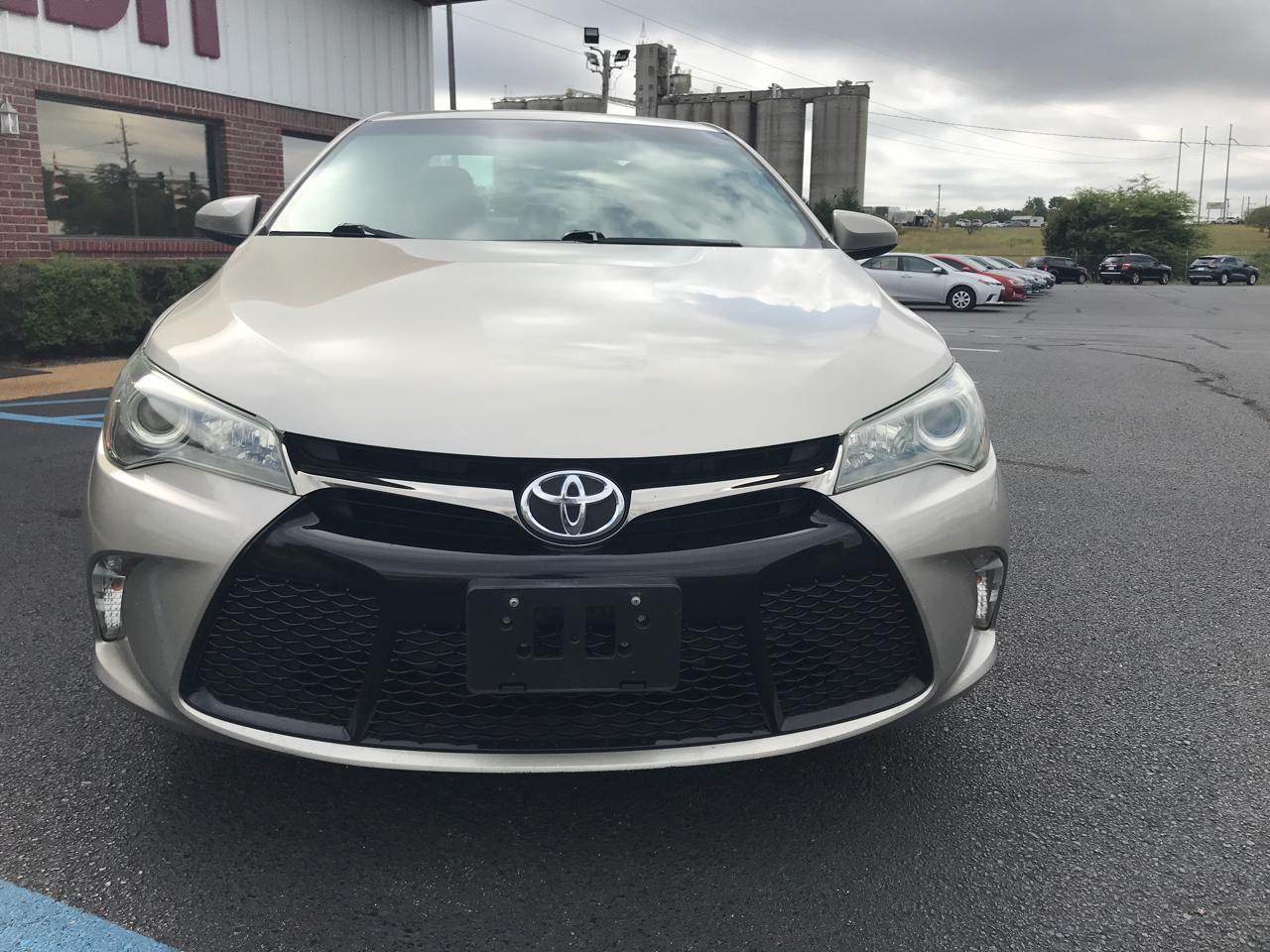 Toyota Camry XLE 2016