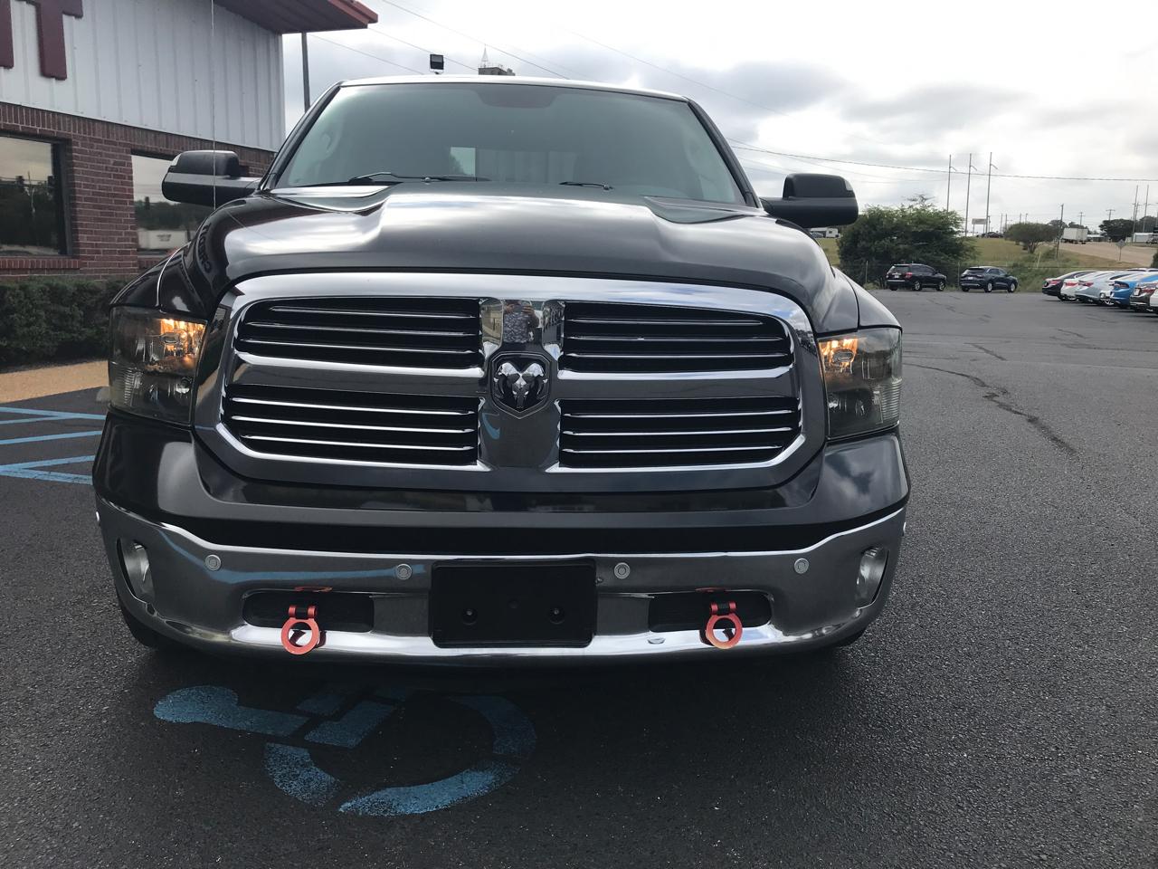 RAM 1500 SLT Crew Cab SWB 4WD 2015