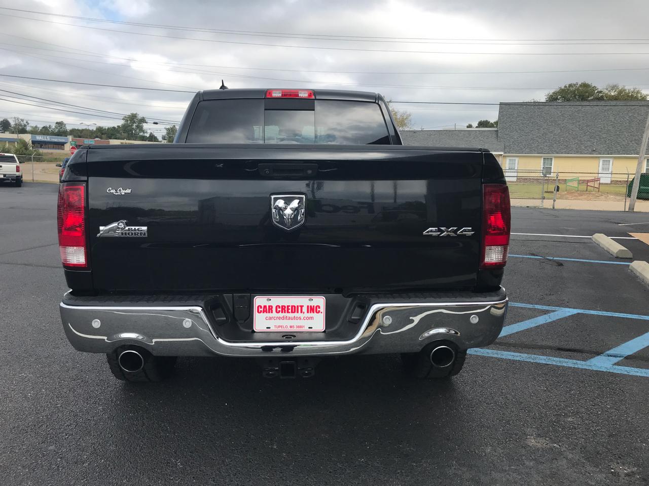 RAM 1500 SLT Crew Cab SWB 4WD 2015