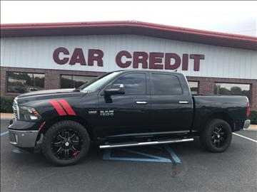 2015 RAM 1500 SLT Crew Cab SWB 4WD