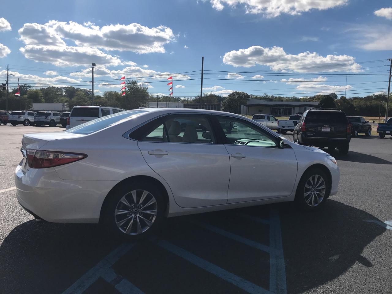 Toyota Camry SE 2017