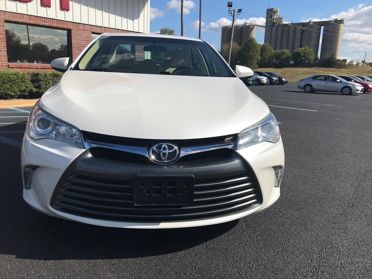 Toyota Camry SE 2017