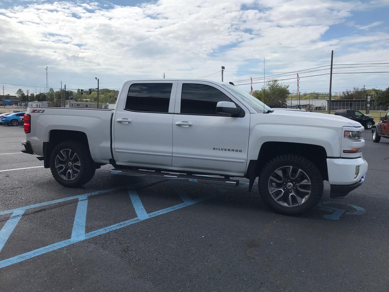 Chevrolet Silverado 1500 LT Crew Cab 4WD 2018