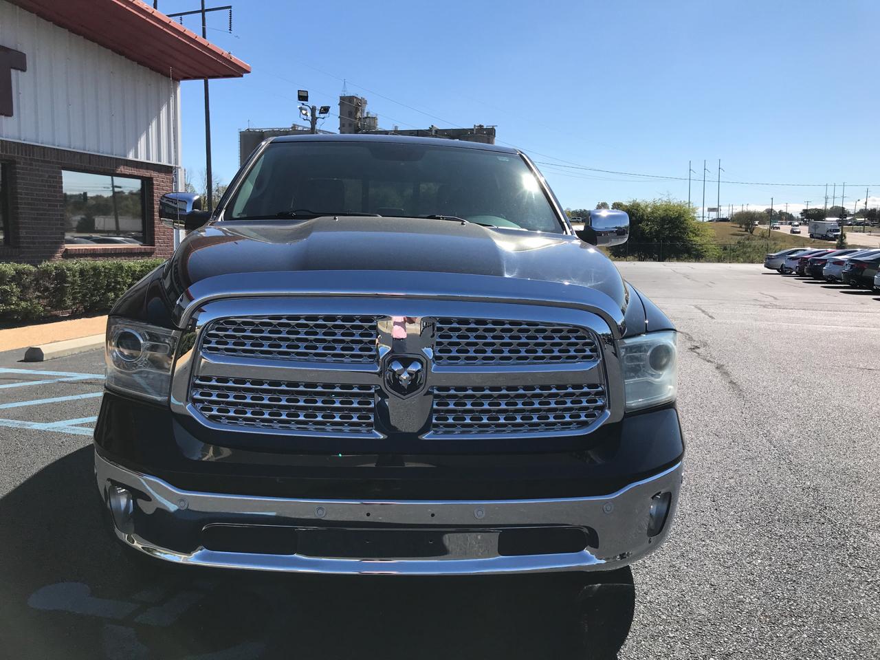 RAM 1500 Laramie Crew Cab SWB 2WD 2014