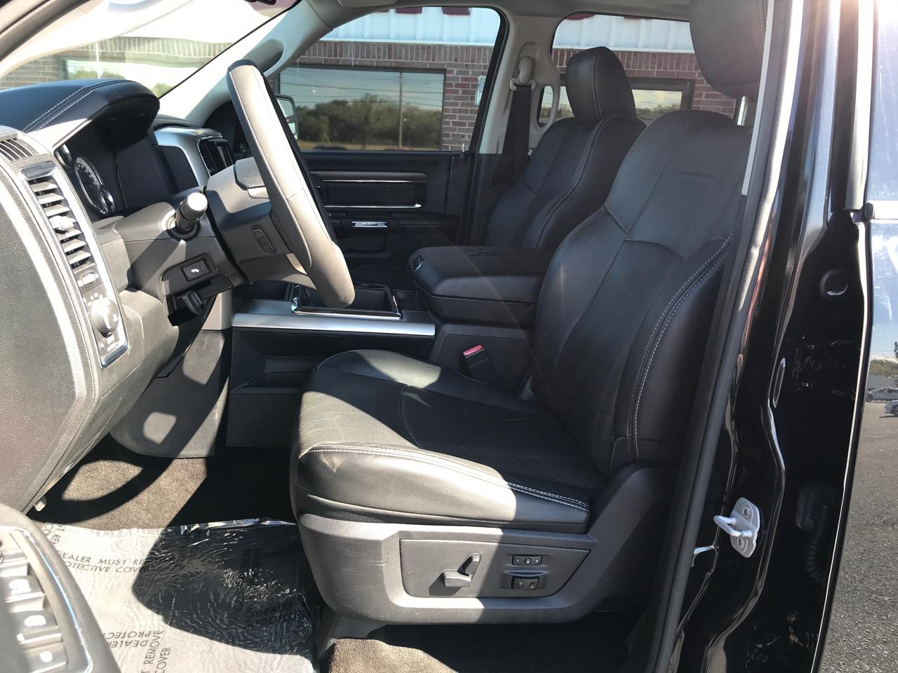 RAM 1500 Laramie Crew Cab SWB 2WD 2014