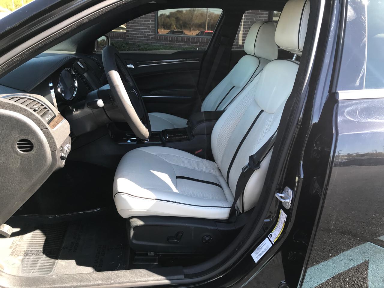 Chrysler 300 RWD 2013