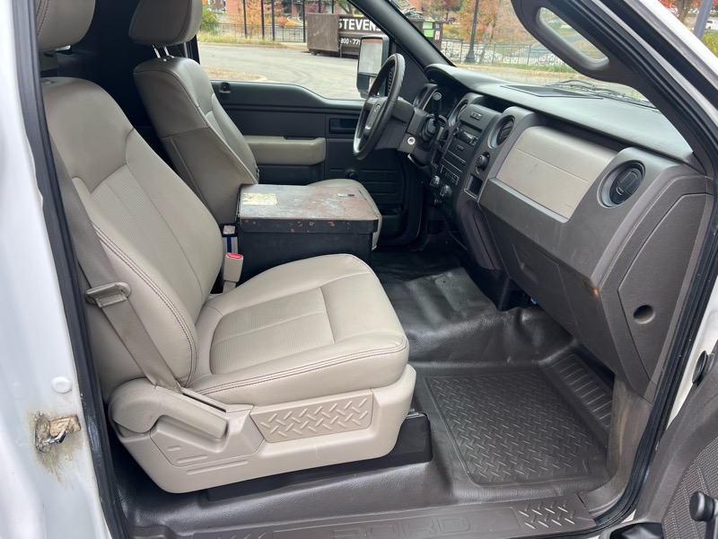 Ford F-150 XL 8-ft. Bed 2WD 2010 Ford F-150 XL 8-ft. Bed 2WD 2010