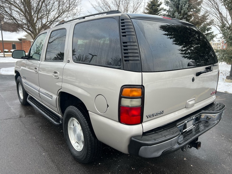 GMC Yukon 2WD 2005