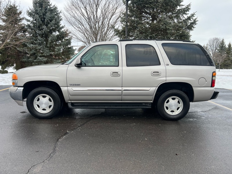 GMC Yukon 2WD 2005