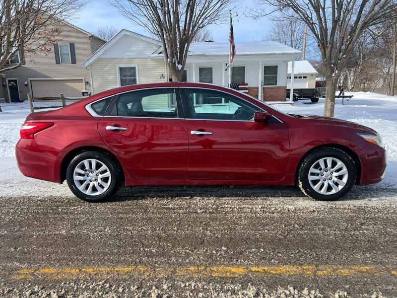 Nissan Altima 2.5 S 2016