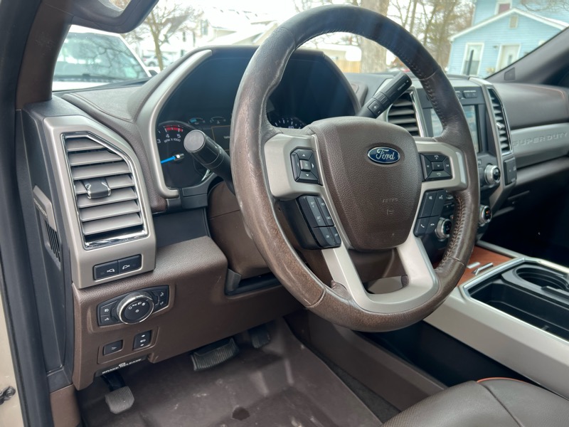 Ford F350SD King Ranch Crew Cab 4WD LWB SRW 2017