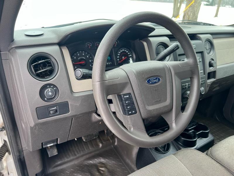 Ford F-150 XL SuperCab 6.5-ft. Bed 4WD 2009