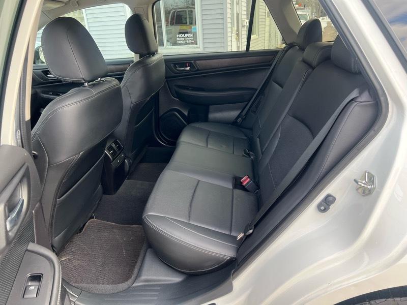 Subaru Outback 2.5i Limited 2015