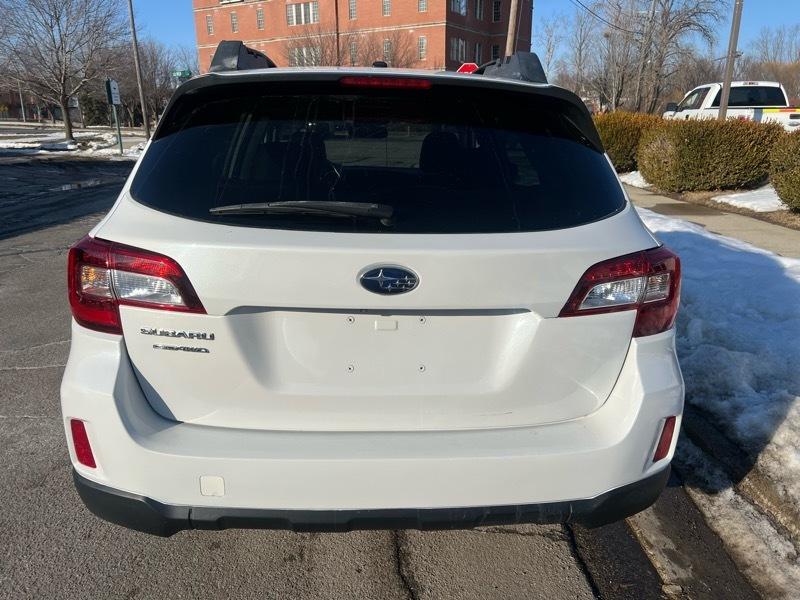 Subaru Outback 2.5i Limited 2015