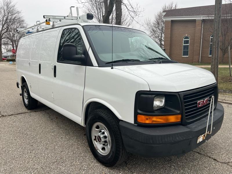 GMC Savana G2500 Cargo 2016