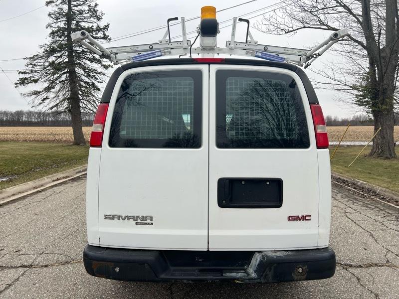 GMC Savana G2500 Cargo 2016