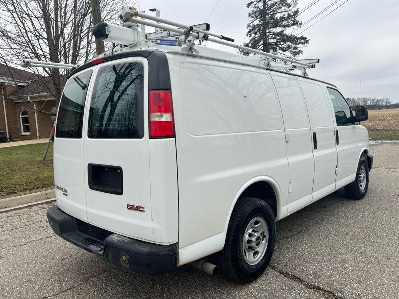 GMC Savana G2500 Cargo 2016