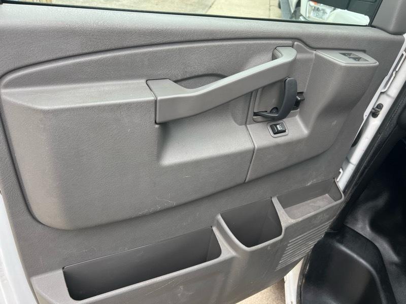 GMC Savana G2500 Cargo 2016