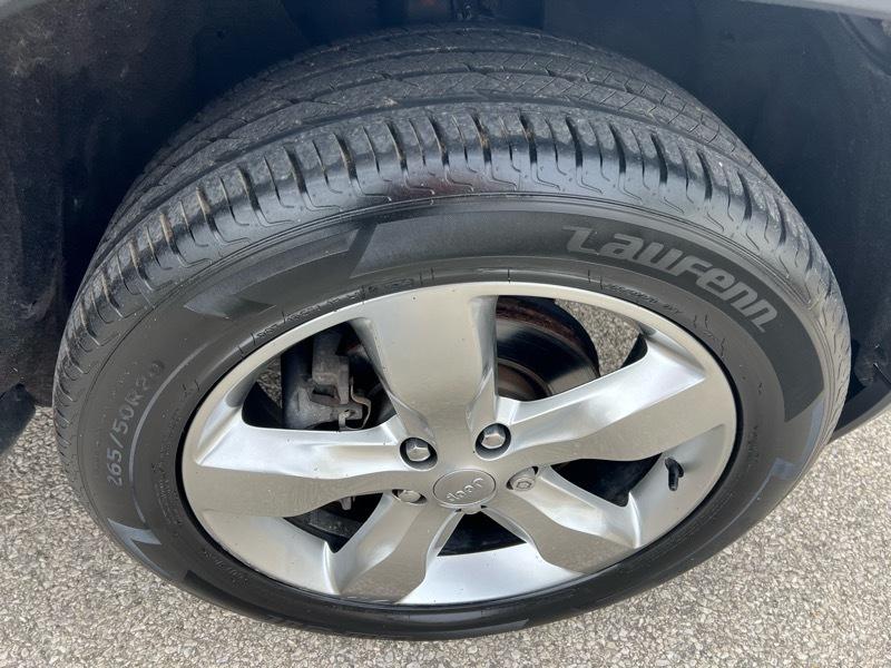 Jeep Grand Cherokee Overland 2WD 2013