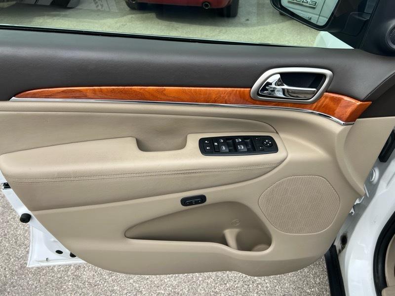 Jeep Grand Cherokee Overland 2WD 2013