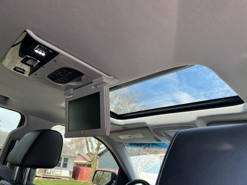 GMC Yukon XL Denali 4WD 2016