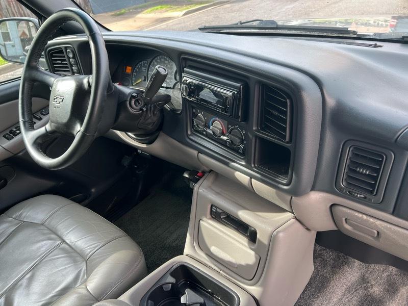 Chevrolet Suburban K1500 4WD 2000