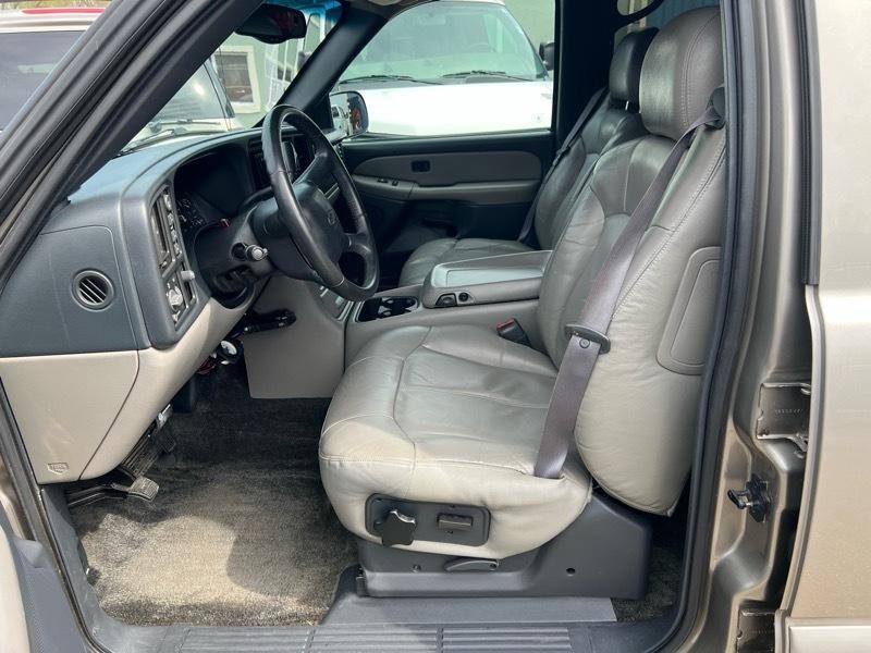 Chevrolet Suburban K1500 4WD 2000