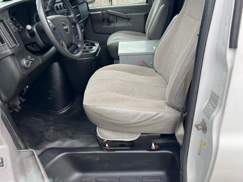 GMC Savana G2500 Cargo 2016