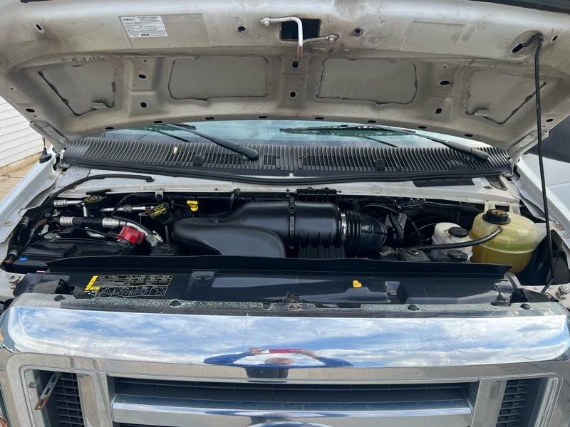 Ford Econoline E-250 2014