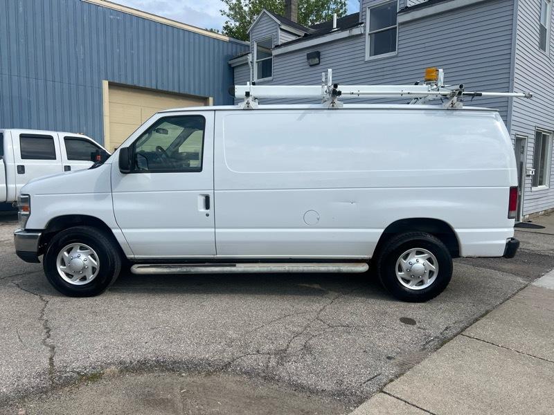 Ford Econoline E-250 2014