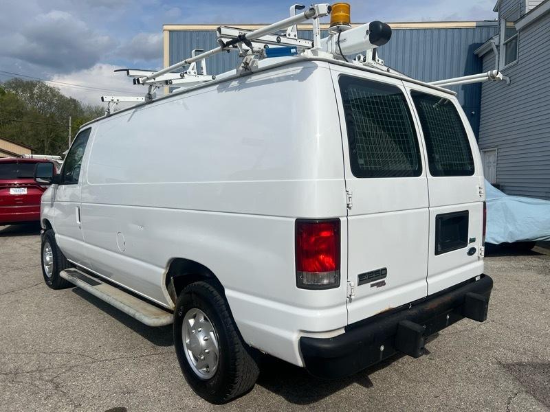 Ford Econoline E-250 2014